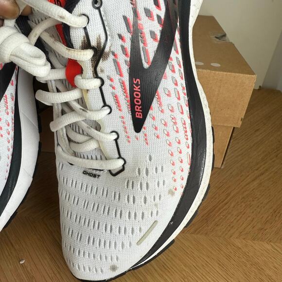 Brooks Ghost 13 White/Black Women Running Sneakers- SZ 9 - Picture 6 of 16